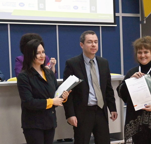 ISO9001 2015 600x574